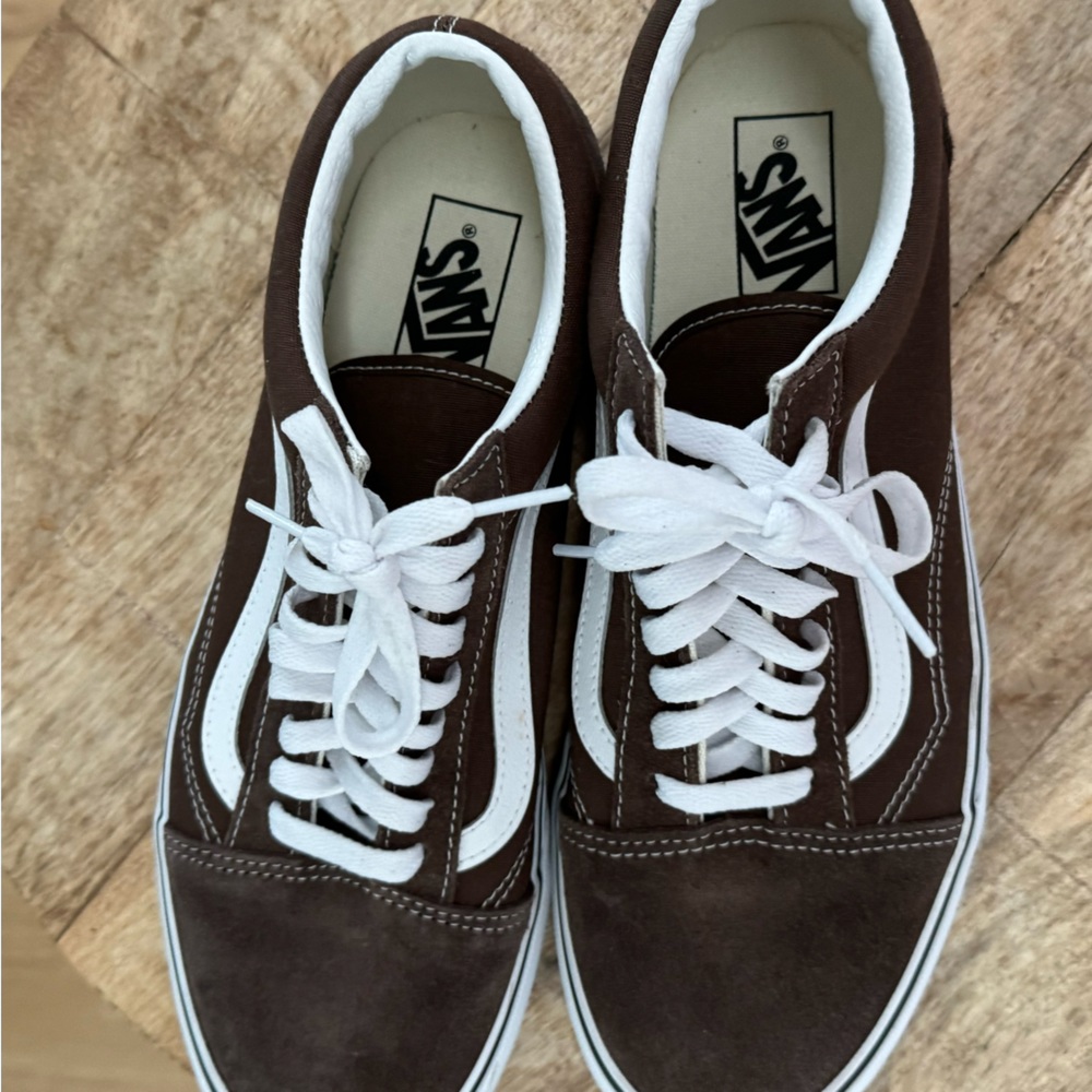 Brown old school suede Vans men size 10.5 US